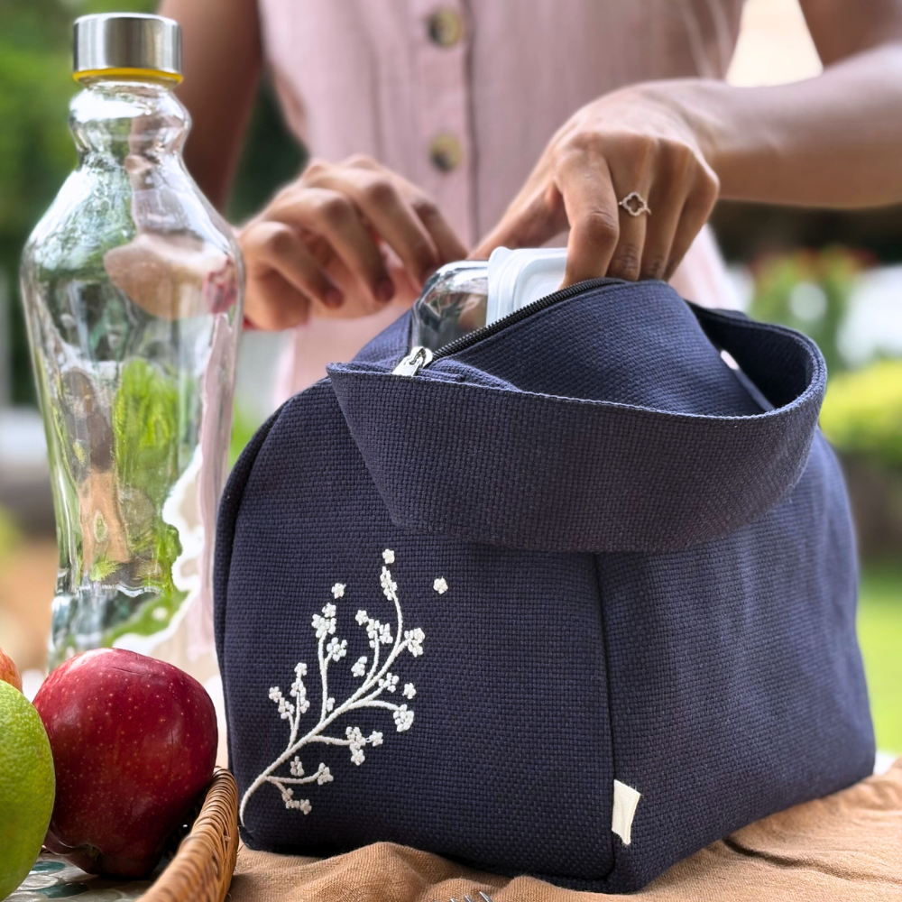 Floral Embroidered Lunch Bag - Blue