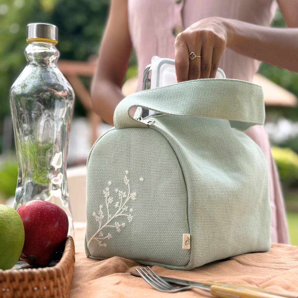 Floral Embroidered Lunch Bag - Green