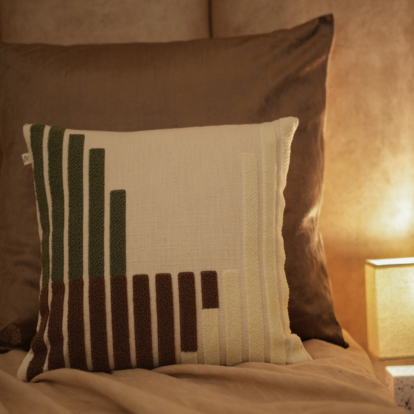 Tri-coloured stripes cushion cover