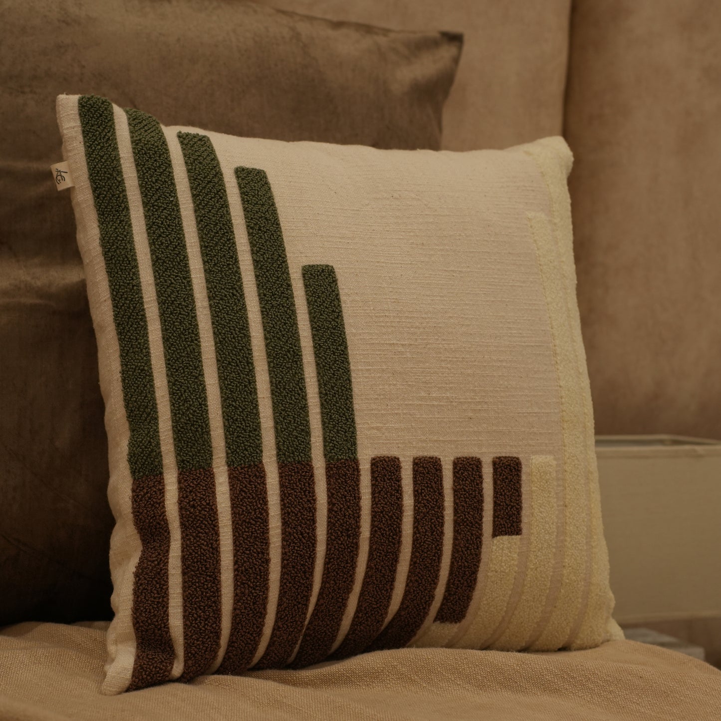 Tri-coloured stripes cushion cover