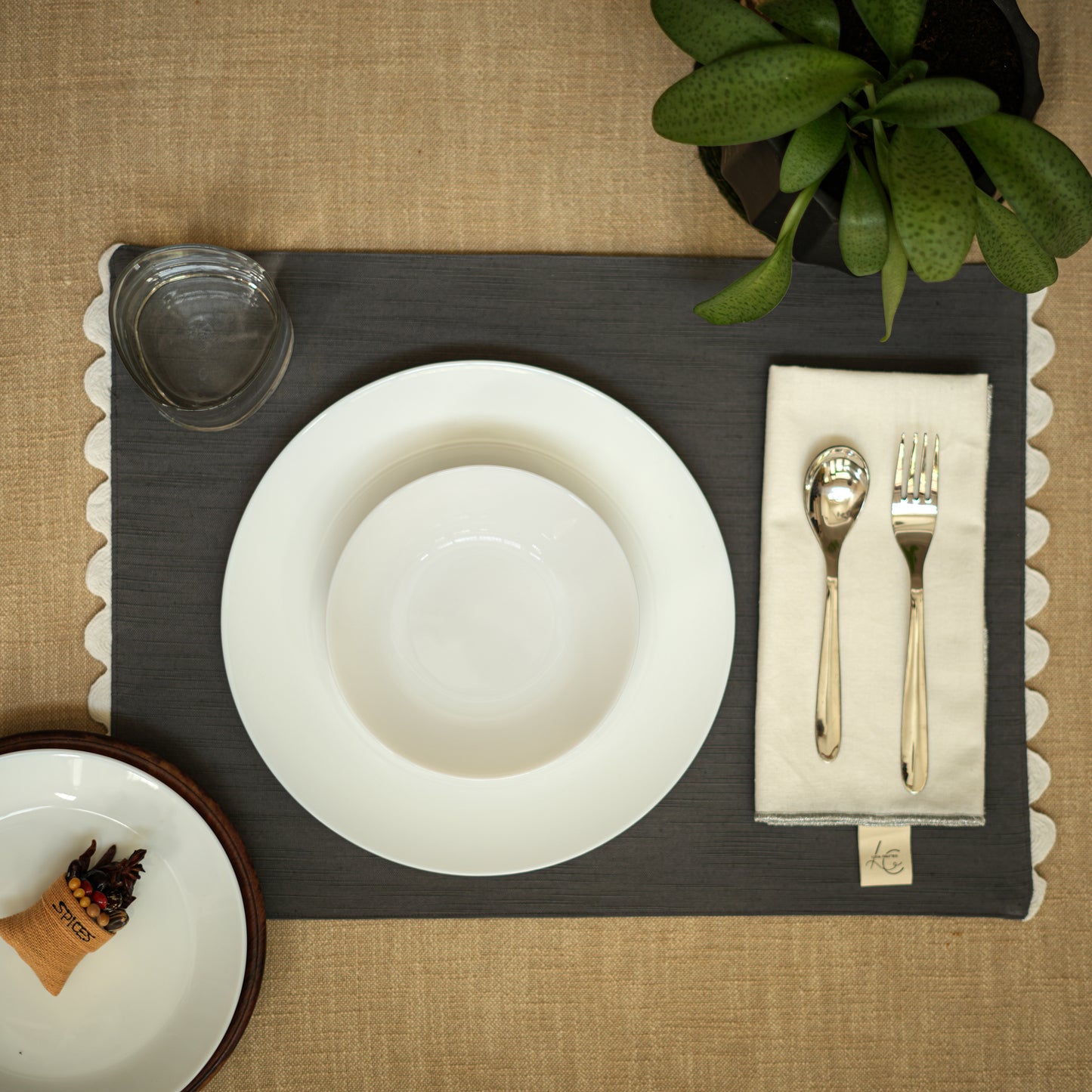 Charcoal grey placemats - Set of 2